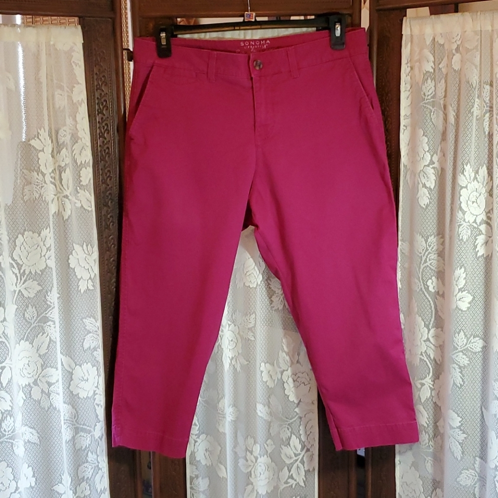 Berry Jean Style Capri
